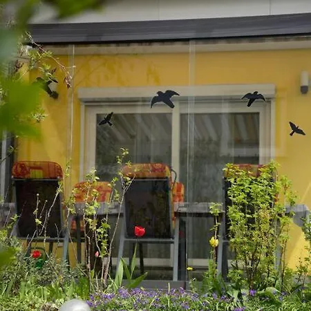 Urlaub Mit Verglaster Terrasse *